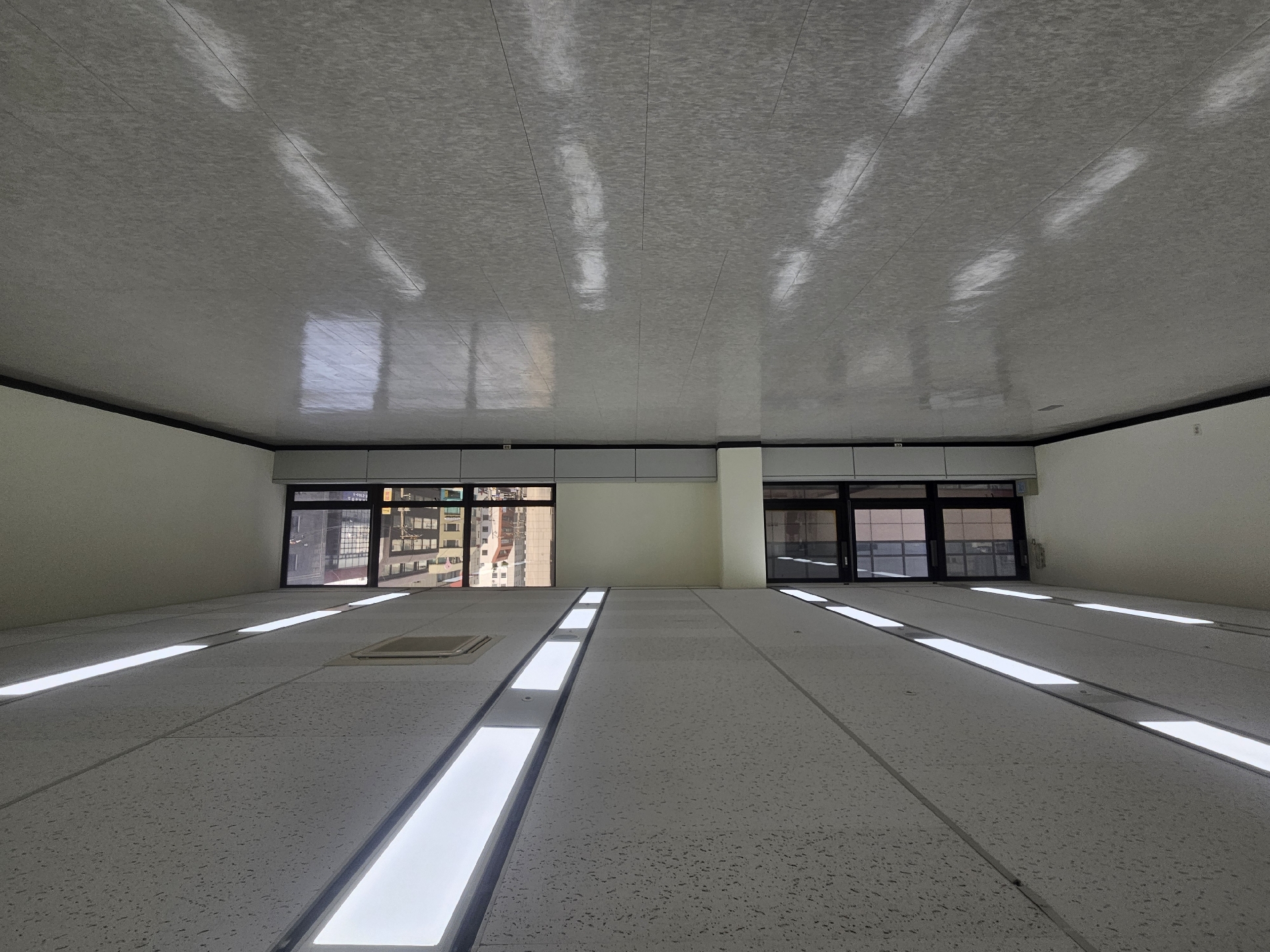 부산광역시 동구 초량동 사무실 - 1