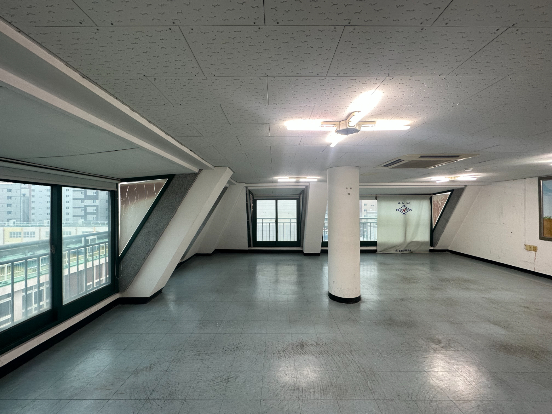 부산광역시 연제구 연산동 사무실 썸네일 2