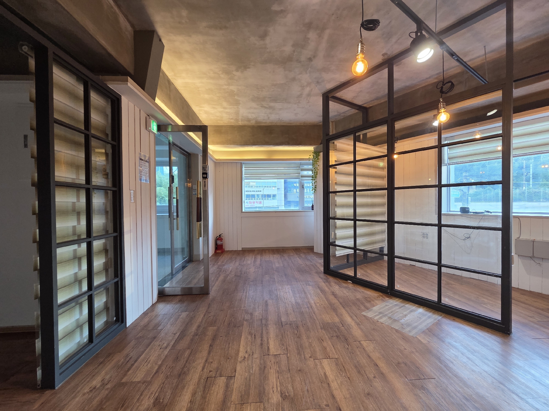 사무실 · 부전동 사진 1