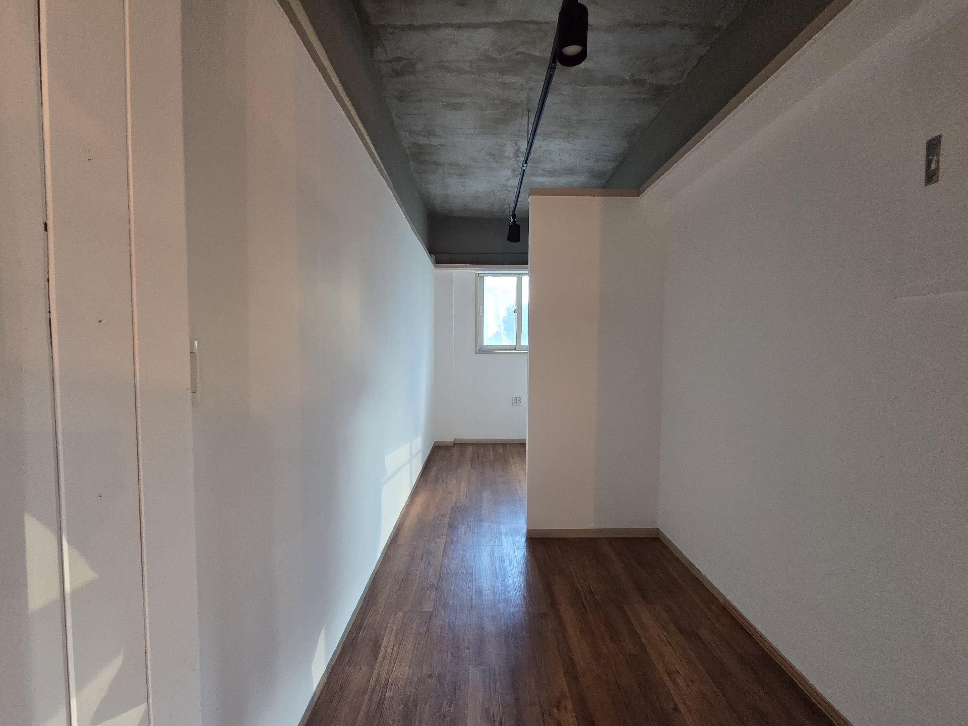 사무실 · 부전동 사진 4