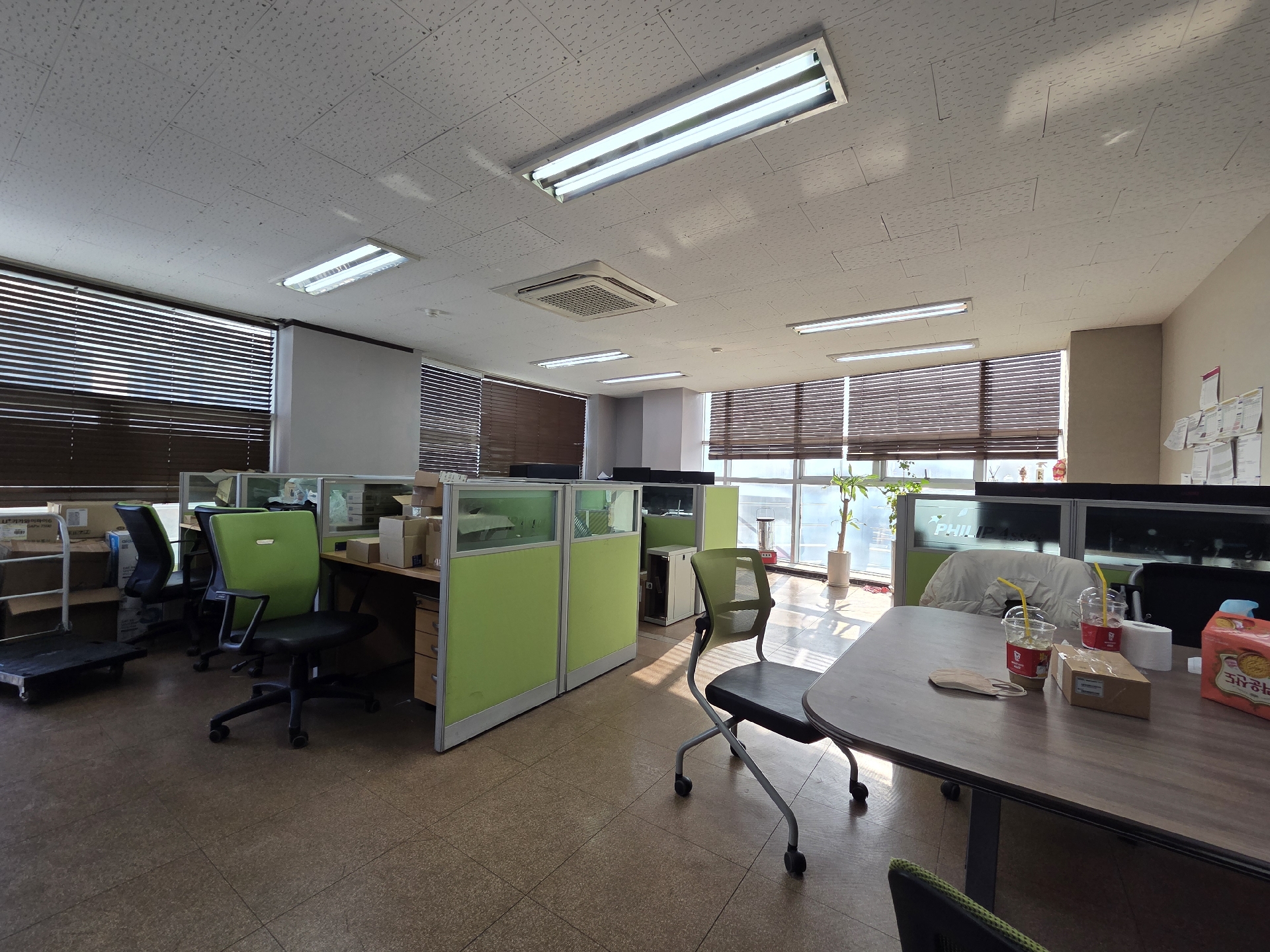 부산광역시 연제구 거제동 사무실 썸네일 2