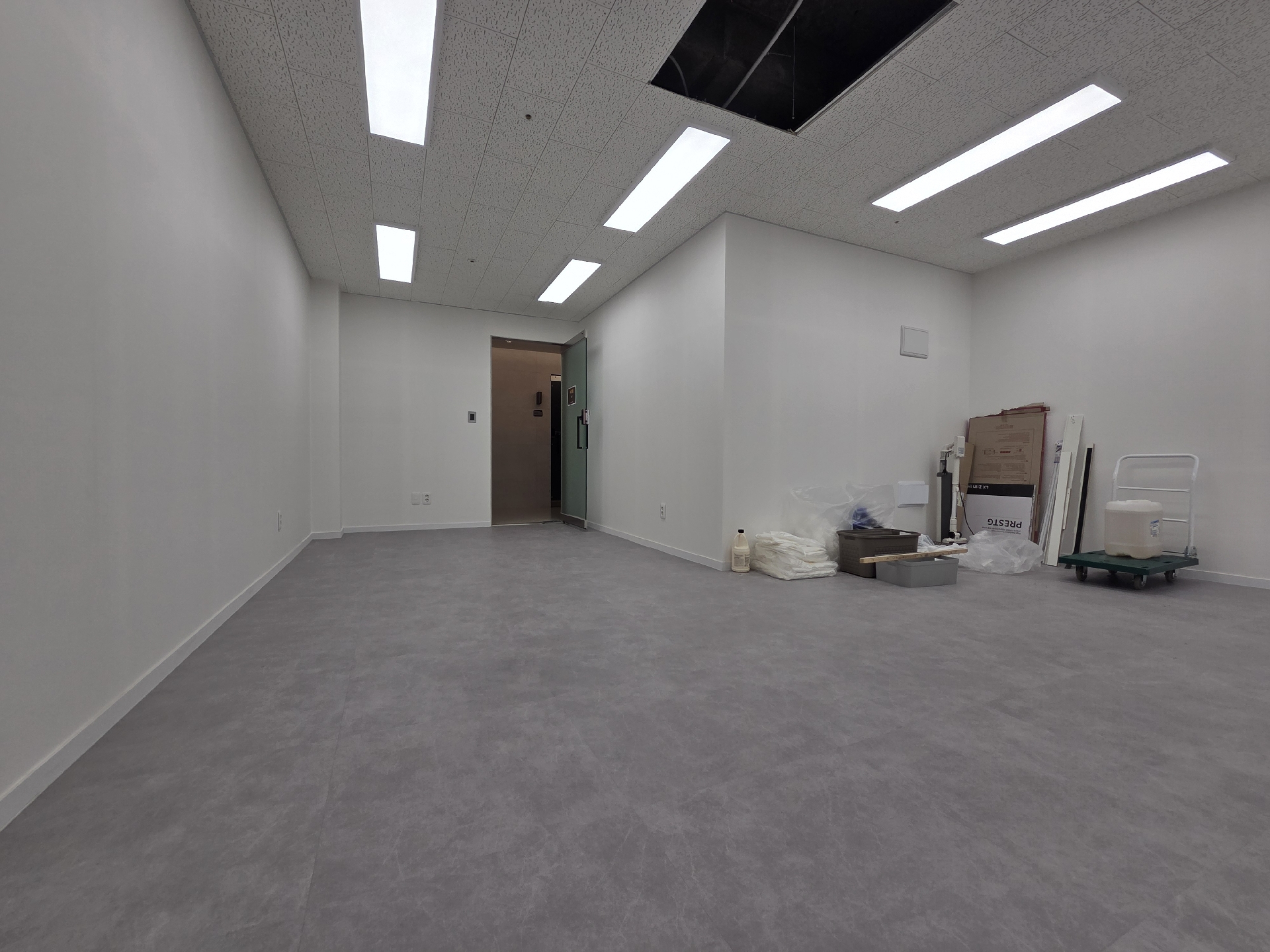 부산광역시 중구 중앙동4가 상가 썸네일 4