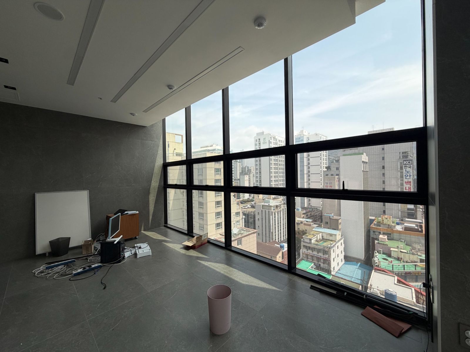 부산광역시 부산진구 부전동 사무실 - 1