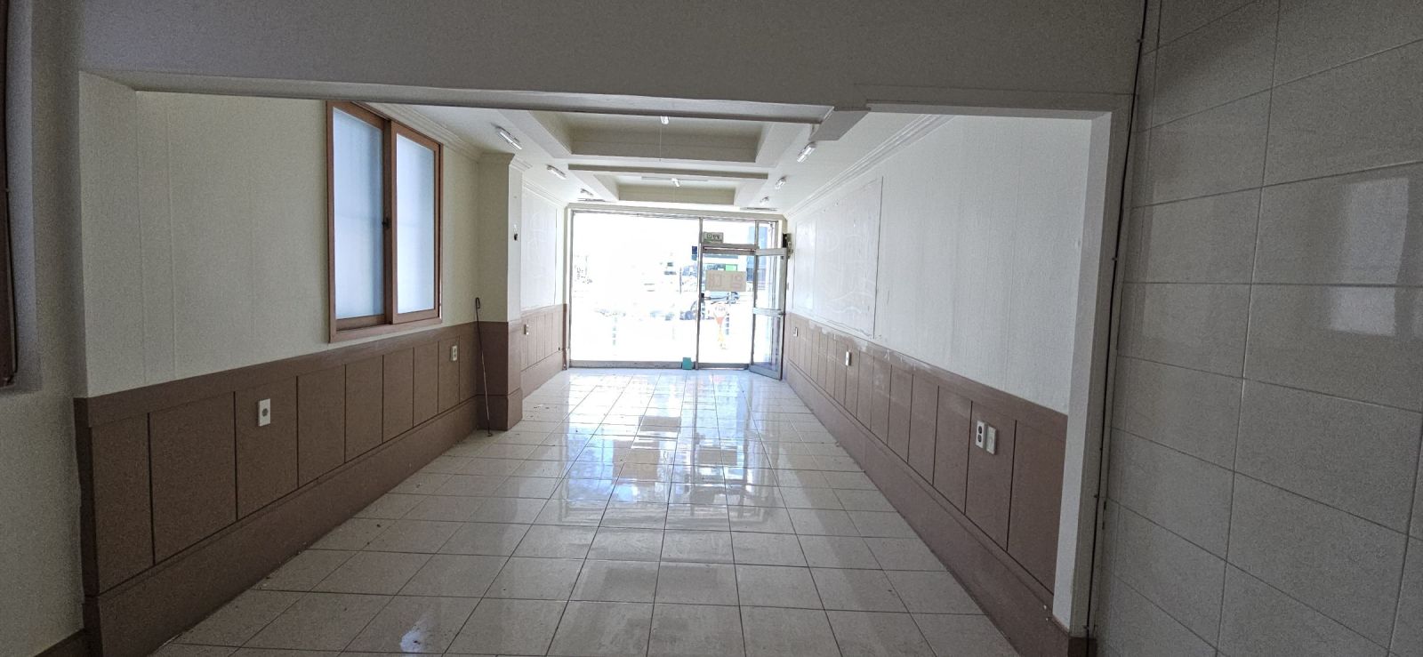 부산광역시 연제구 거제동 상가 썸네일 4