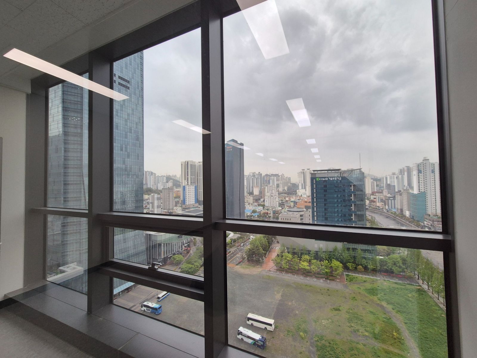 부산광역시 남구 문현동 사무실 썸네일 4