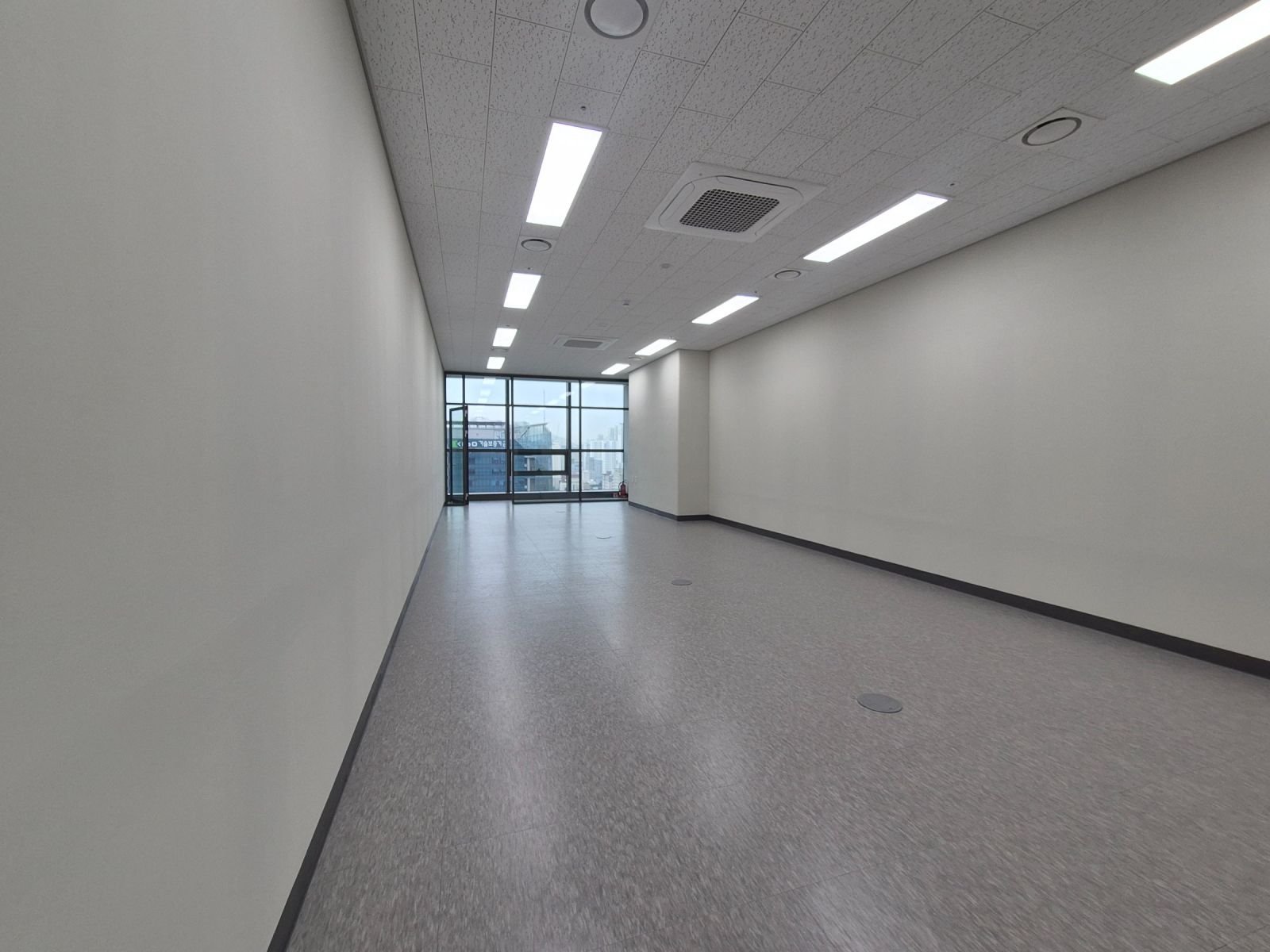 부산광역시 남구 문현동 사무실 썸네일 3