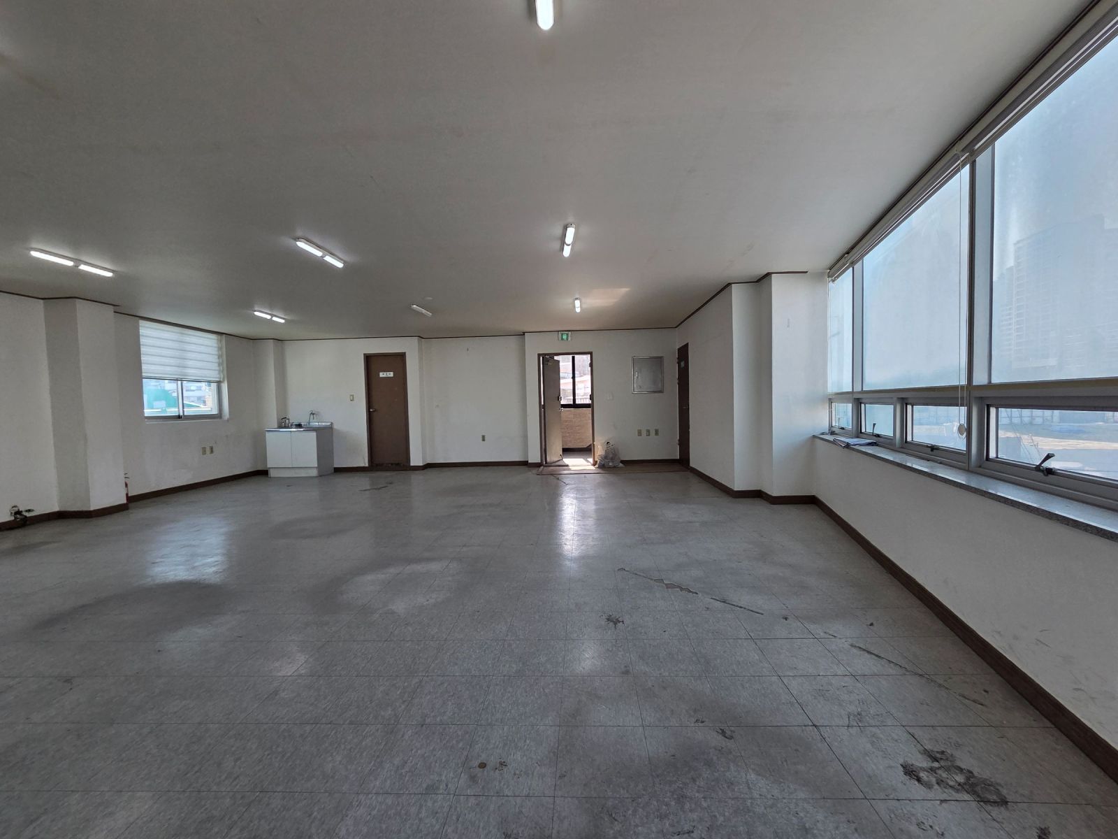 부산광역시 남구 대연동 상가 썸네일 4