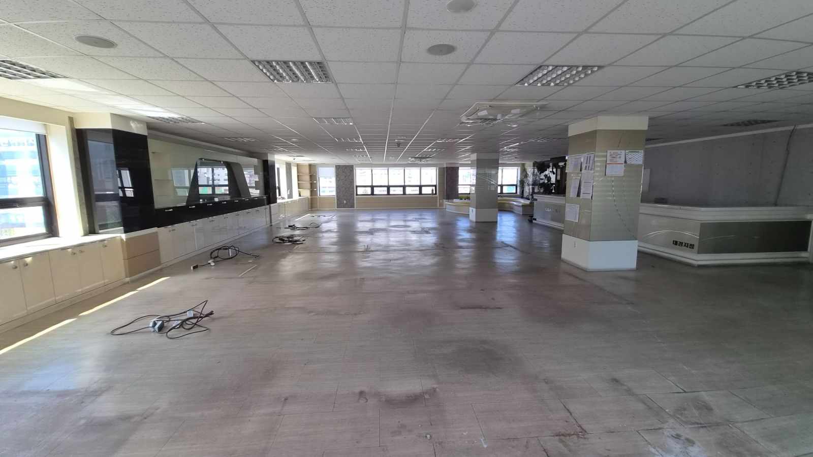 부산광역시 동구 범일동 사무실 썸네일 2