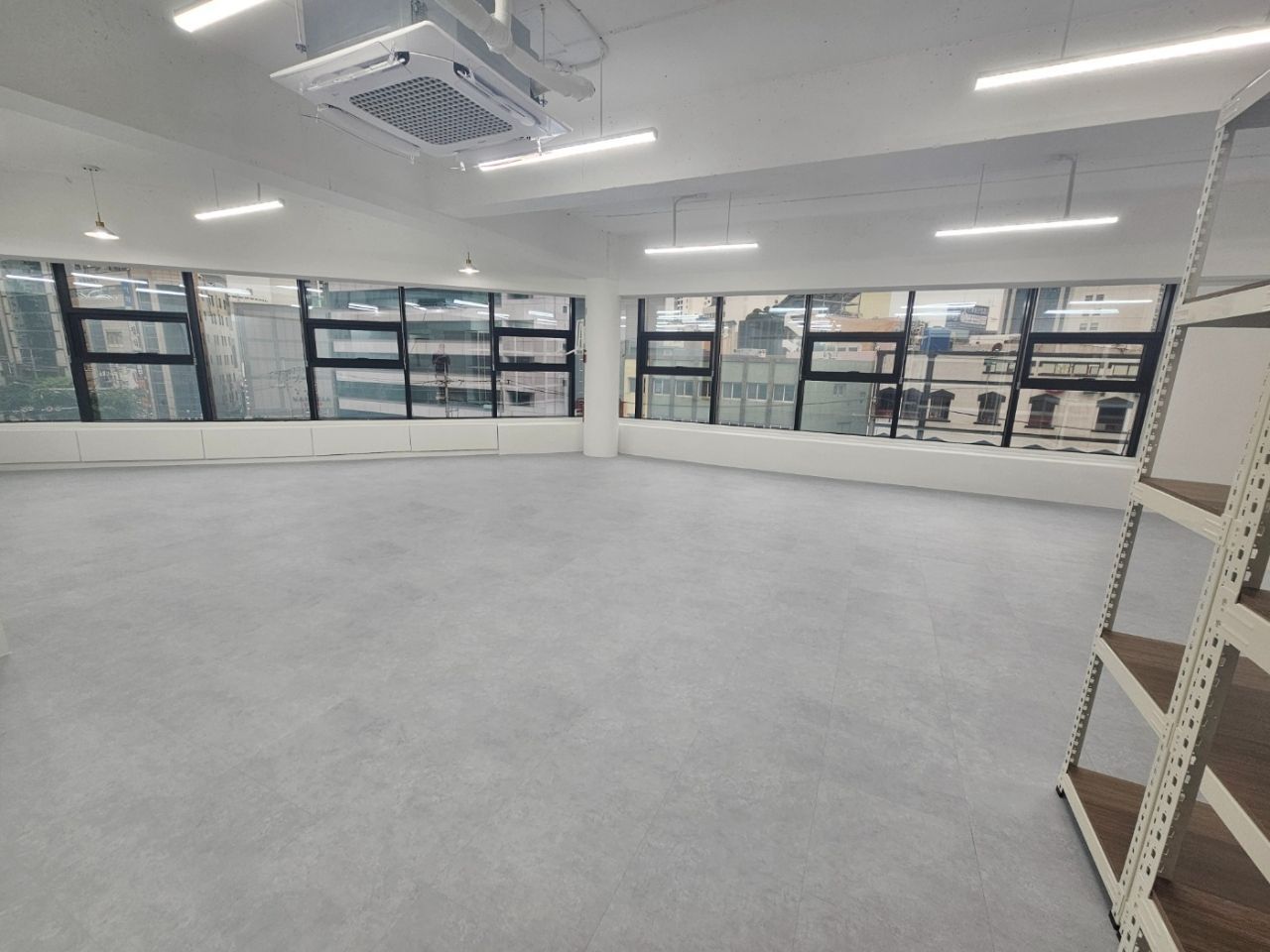부산광역시 동구 범일동 사무실 - 1