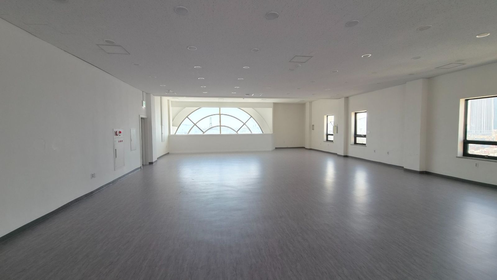 부산광역시 동구 수정동 사무실 썸네일 4