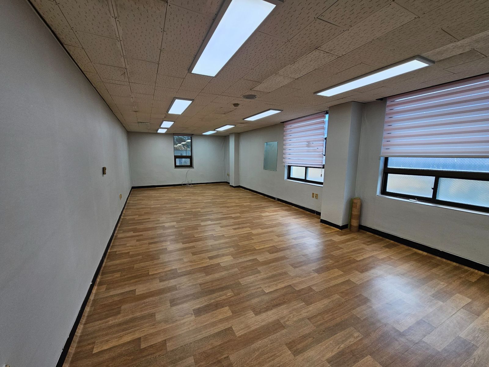 부산광역시 동구 범일동 사무실 - 1