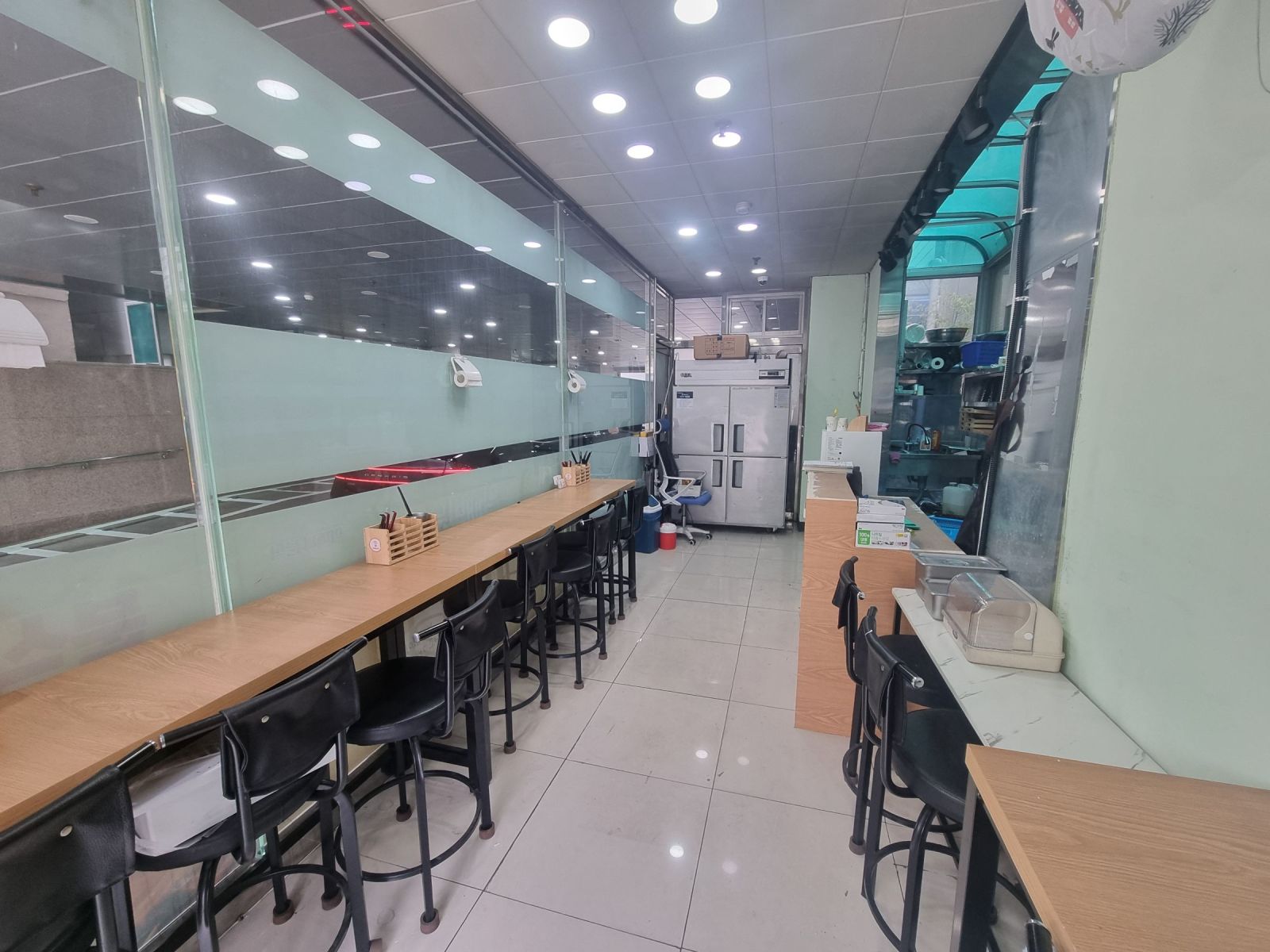 부산광역시 부산진구 범천동 상가 - 1