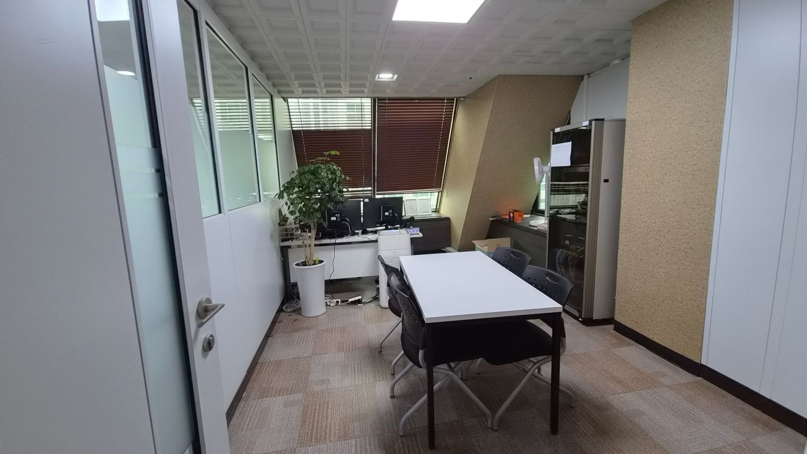 사무실 · 조방로16번길 사진 2