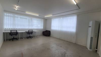 부산광역시 부산진구 전포동 663-4   사무실