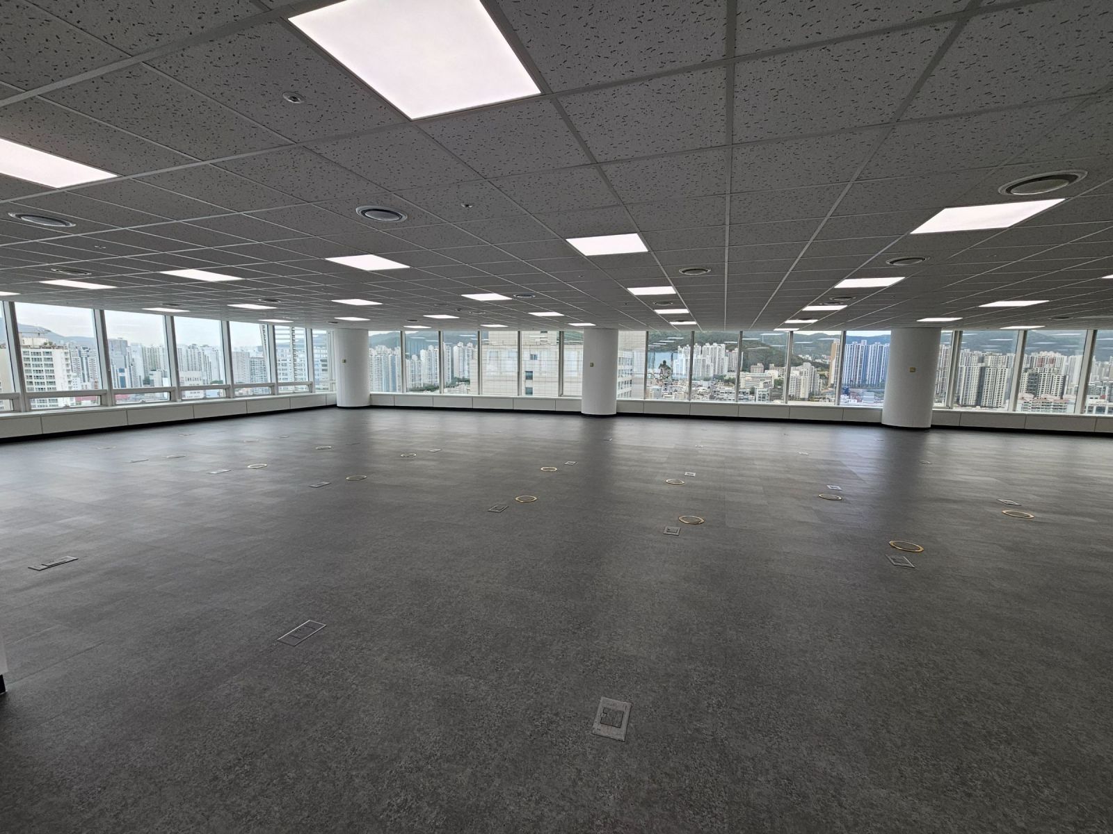 부산광역시 연제구 연산동 사무실 - 1