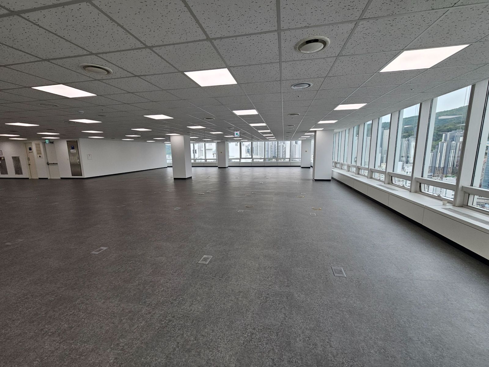 부산광역시 연제구 연산동 사무실 썸네일 2