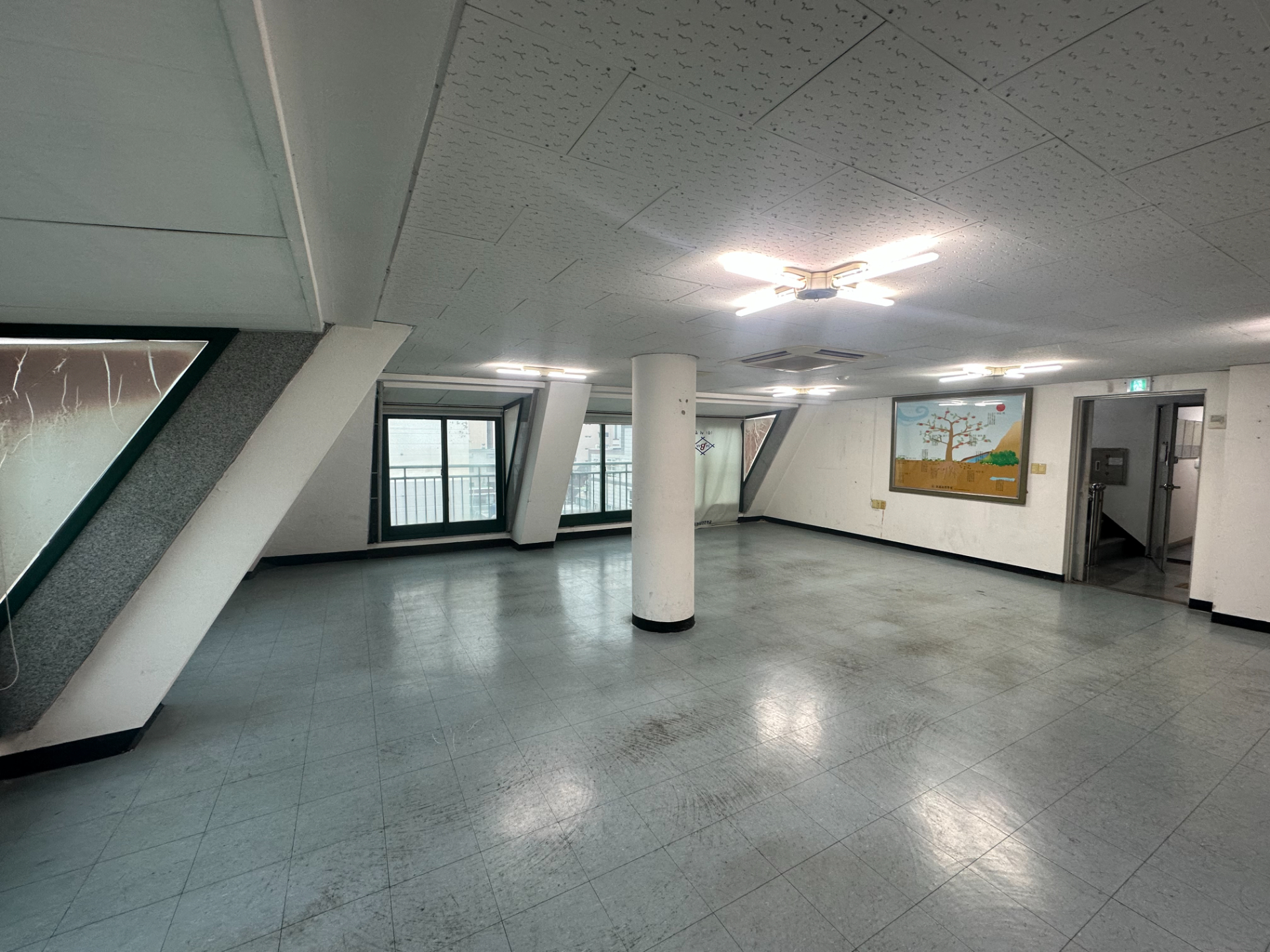 부산광역시 연제구 연산동 사무실 - 1