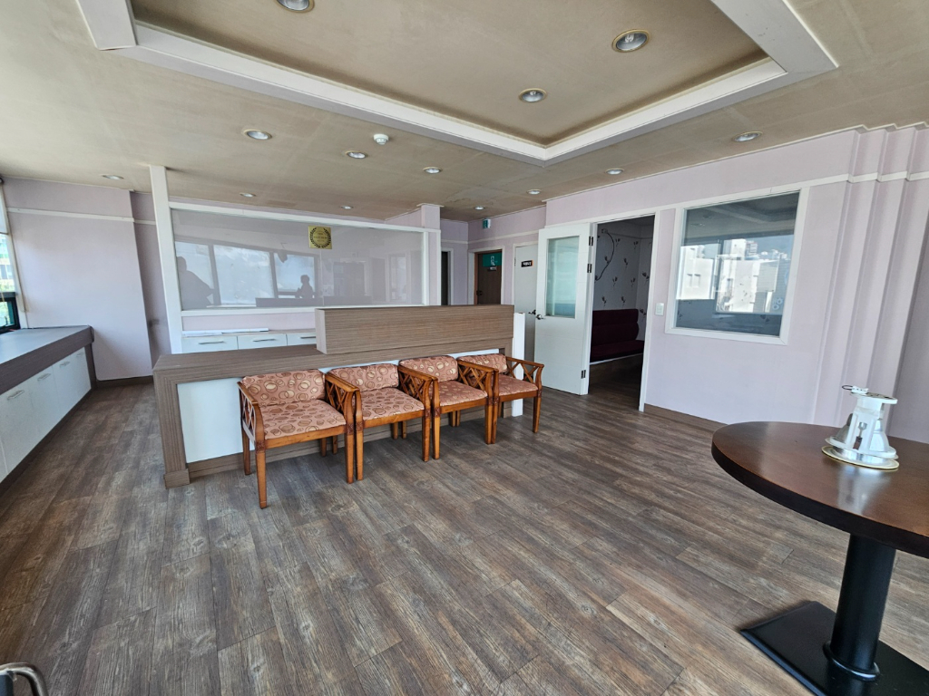 부산광역시 수영구 수영동 사무실 썸네일 3