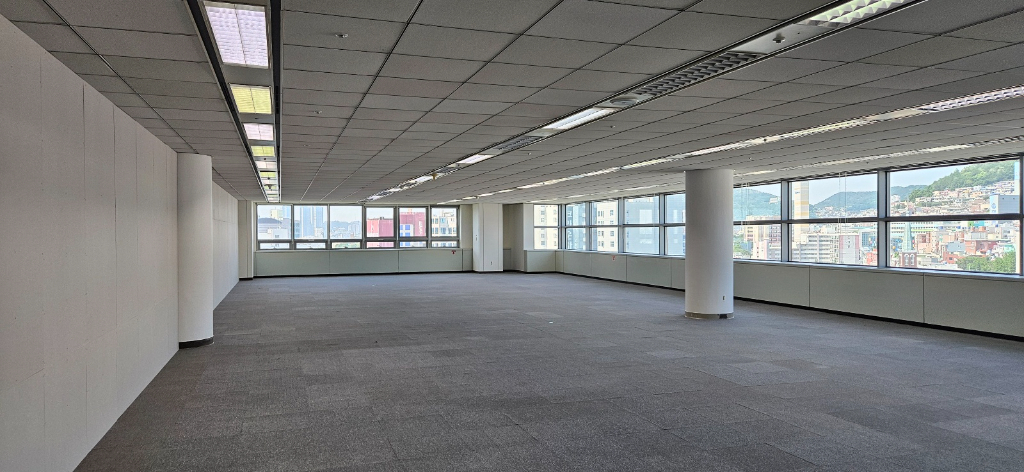 중구 중앙동4가 사무실 썸네일 2