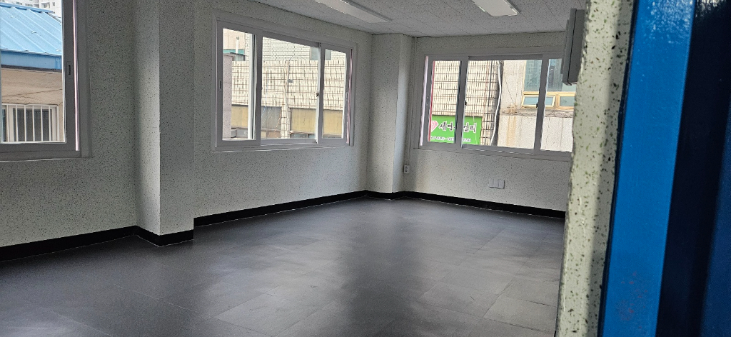 부산광역시 부산진구 범천동 사무실 - 1