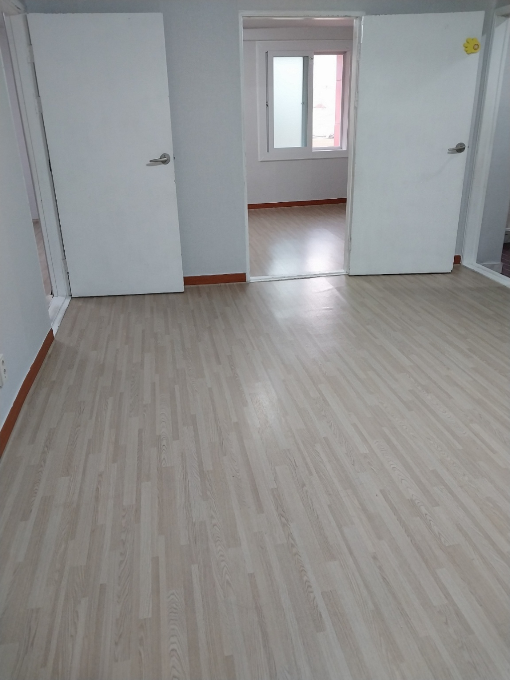 부산광역시 동구 수정동 건물 - 1