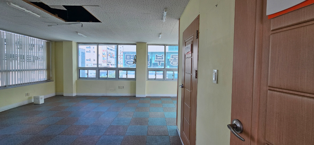 부산광역시 연제구 연산동 사무실 썸네일 2