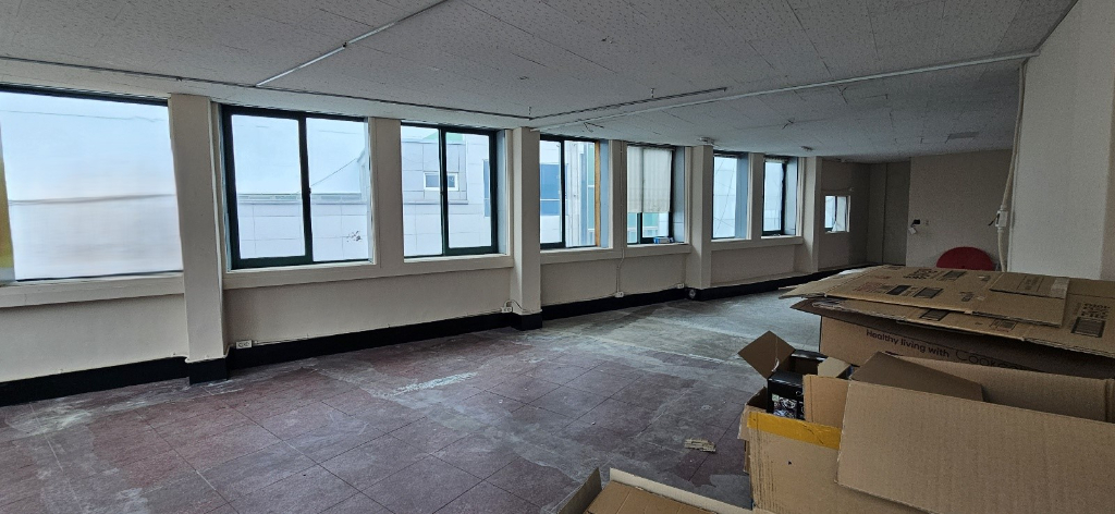 부산광역시 동구 범일동 사무실 썸네일 2