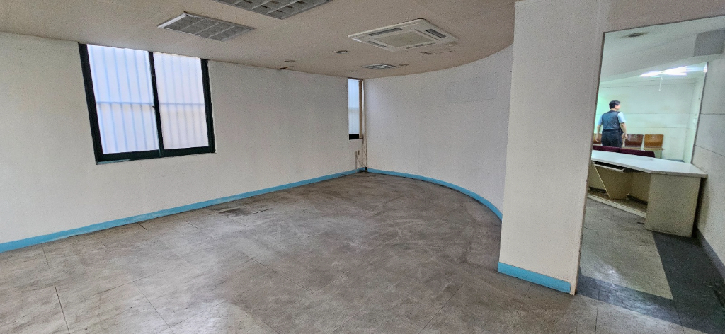 부산광역시 연제구 연산동 사무실 썸네일 3