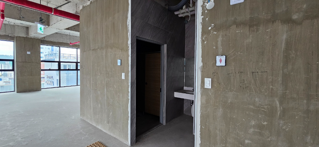 부산광역시 남구 대연동 사무실 썸네일 3