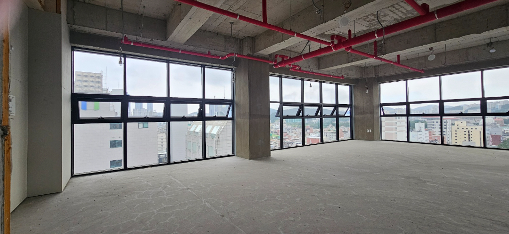 부산광역시 남구 대연동 사무실 썸네일 2