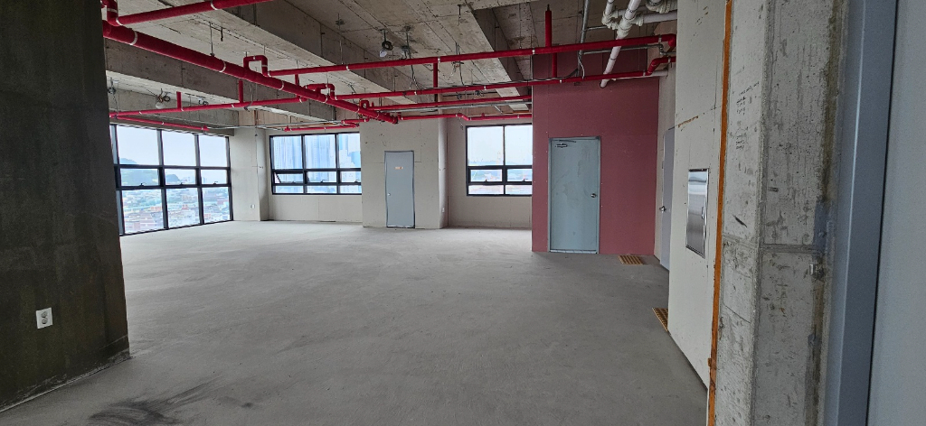 부산광역시 남구 대연동 사무실 썸네일 2