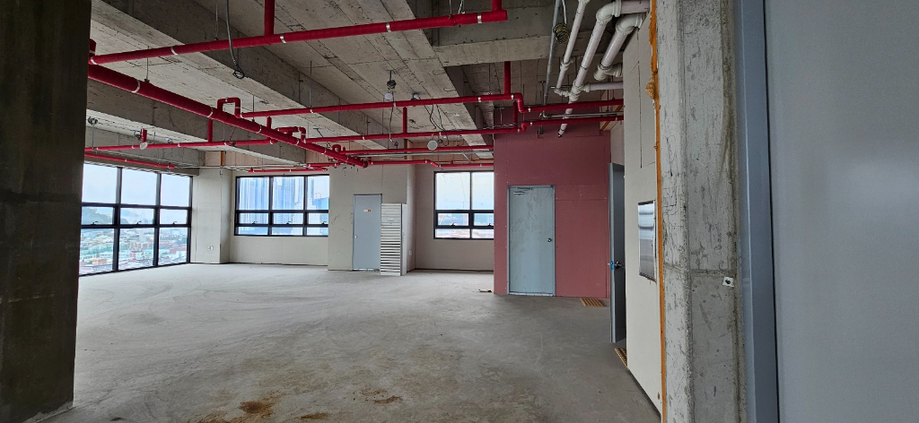 부산광역시 남구 대연동 사무실 썸네일 2