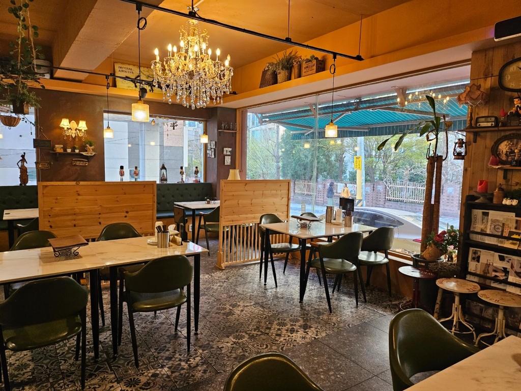 부산광역시 연제구 거제동 상가 썸네일 3