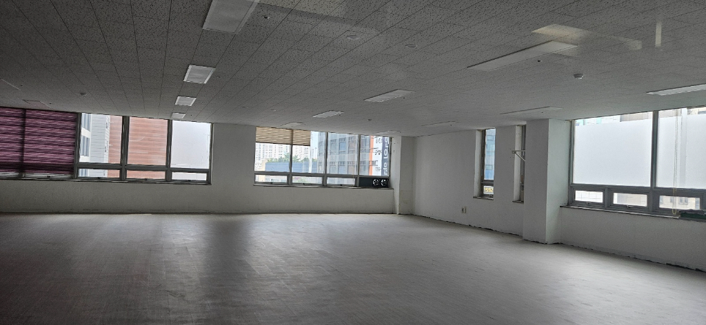 부산광역시 연제구 연산동 사무실 썸네일 3