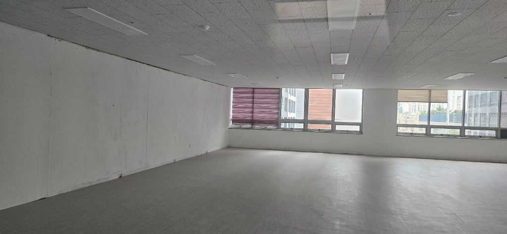 부산광역시 연제구 연산동 사무실 썸네일 2