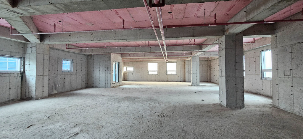 부산광역시 동구 수정동 사무실 - 1