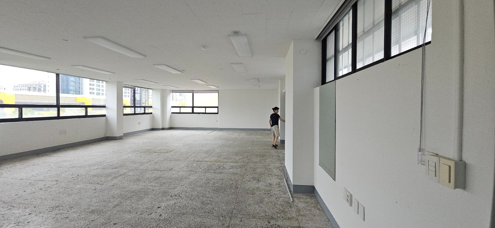 부산광역시 동래구 온천동 사무실 썸네일 6