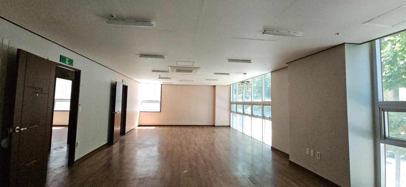 부산광역시 연제구 거제동 사무실 썸네일 4