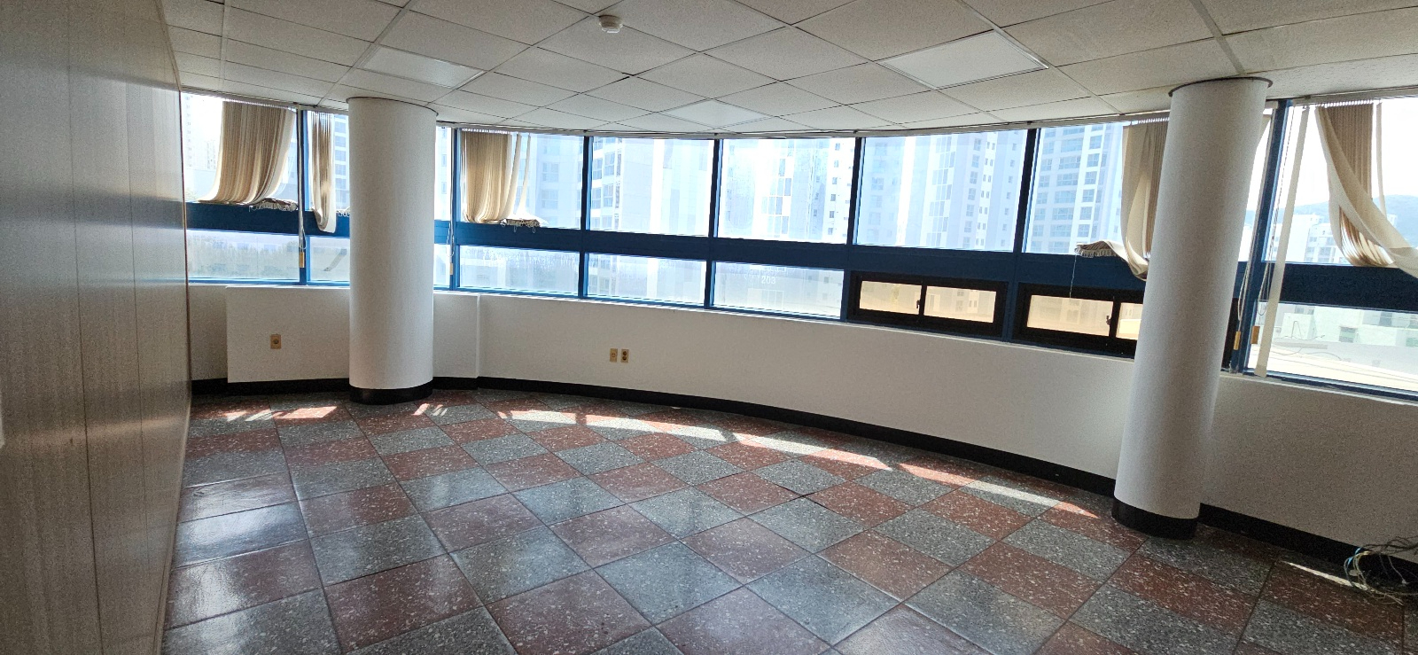 부산광역시 수영구 수영동 사무실 썸네일 5