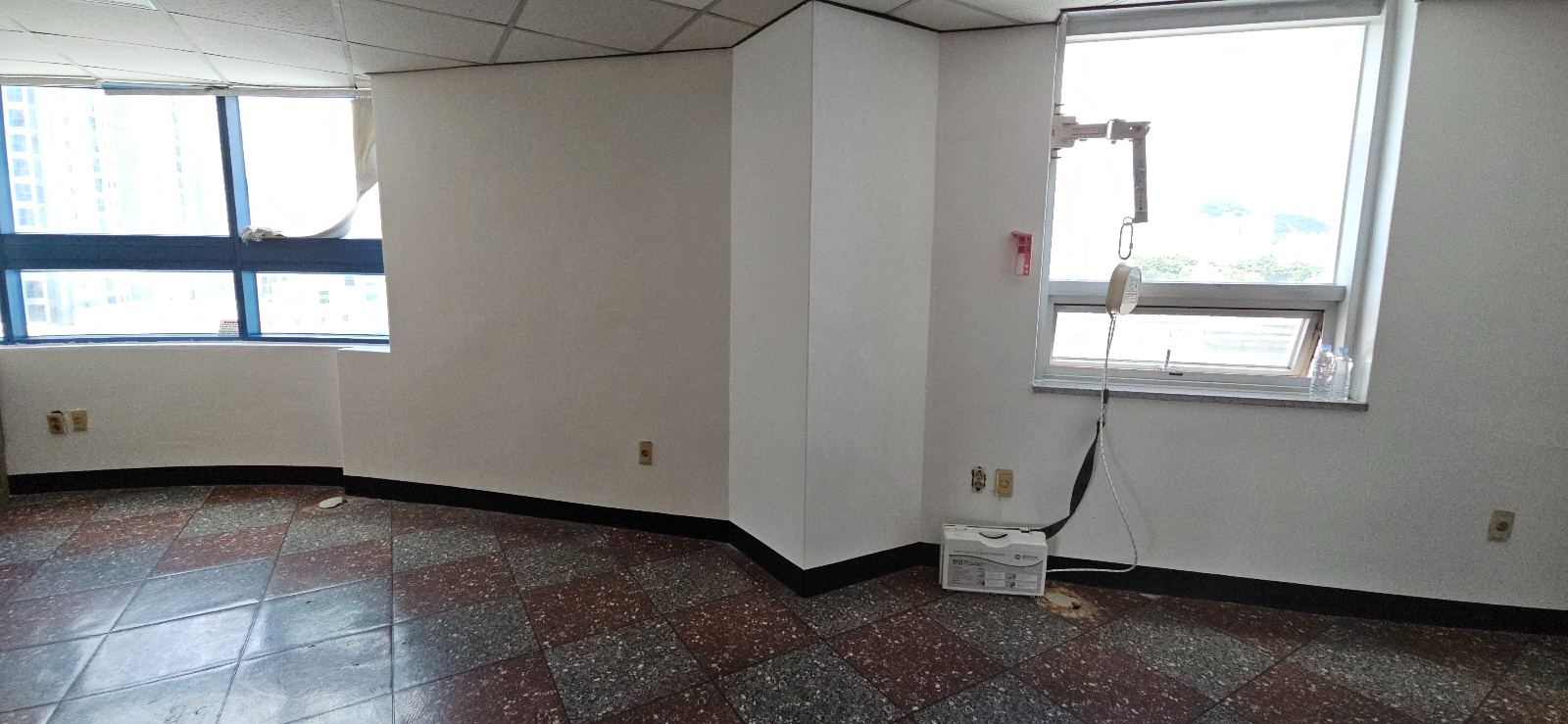 부산광역시 수영구 수영동 사무실 썸네일 7