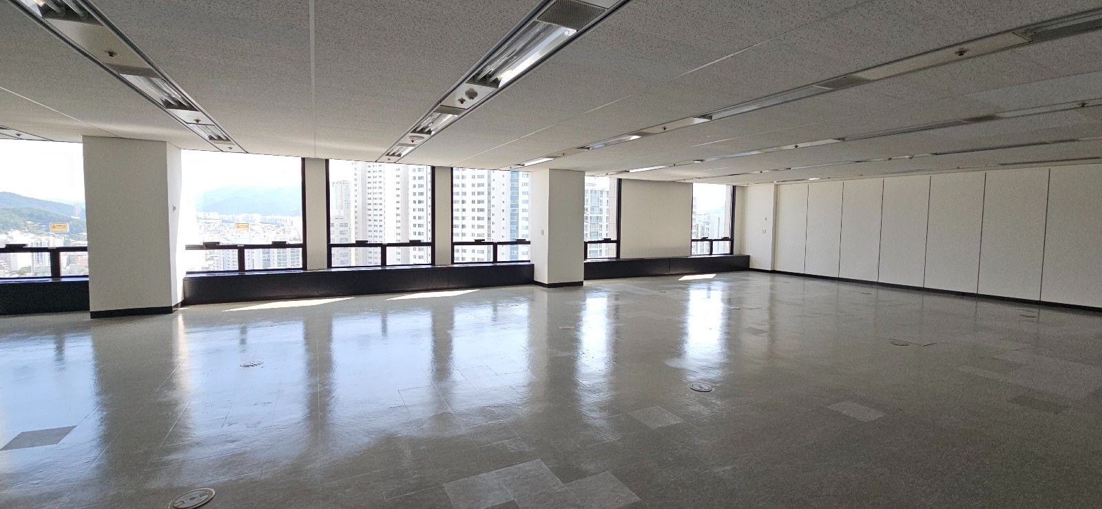 사무실 · 거제동 사진 1