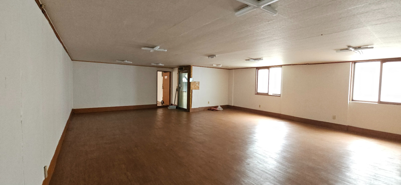 부산광역시 연제구 연산동 사무실 - 1