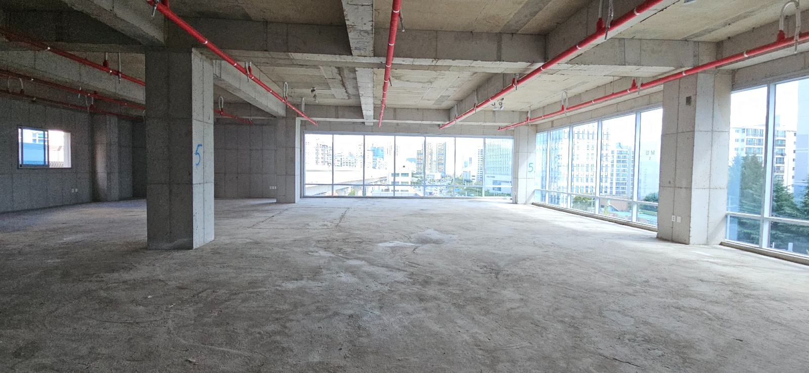 부산광역시 연제구 거제동 사무실 썸네일 2