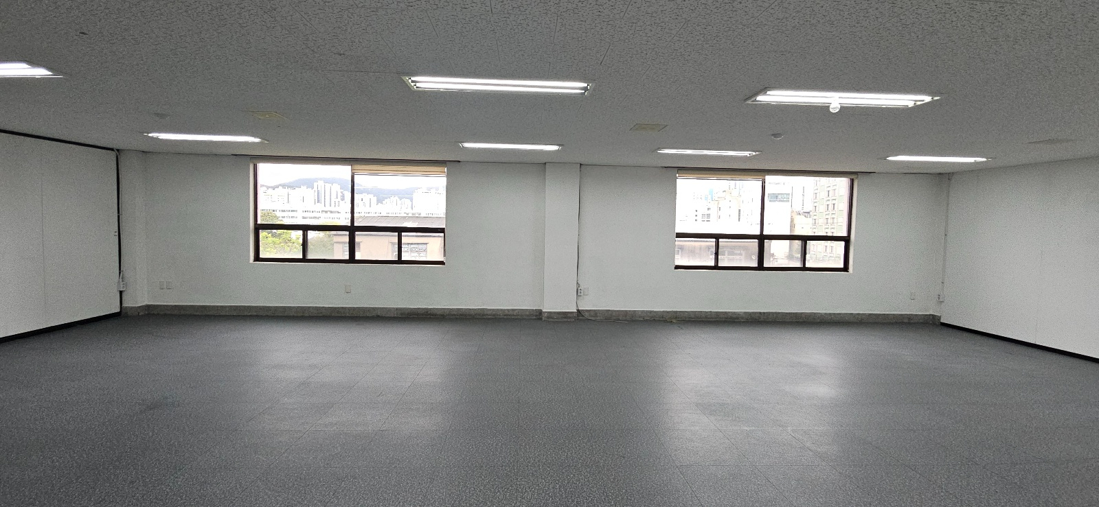 부산광역시 동래구 수안동 사무실 - 1