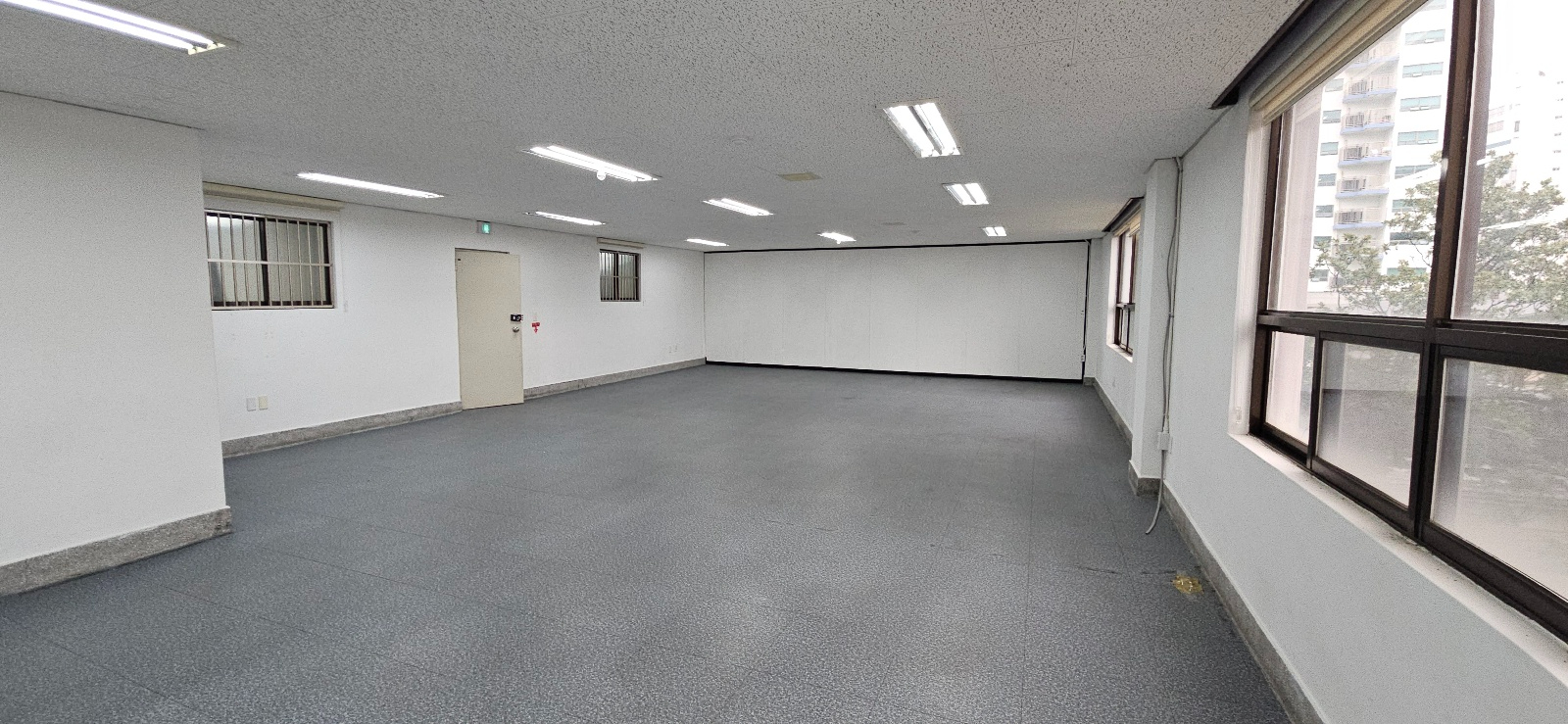 부산광역시 동래구 수안동 사무실 썸네일 7