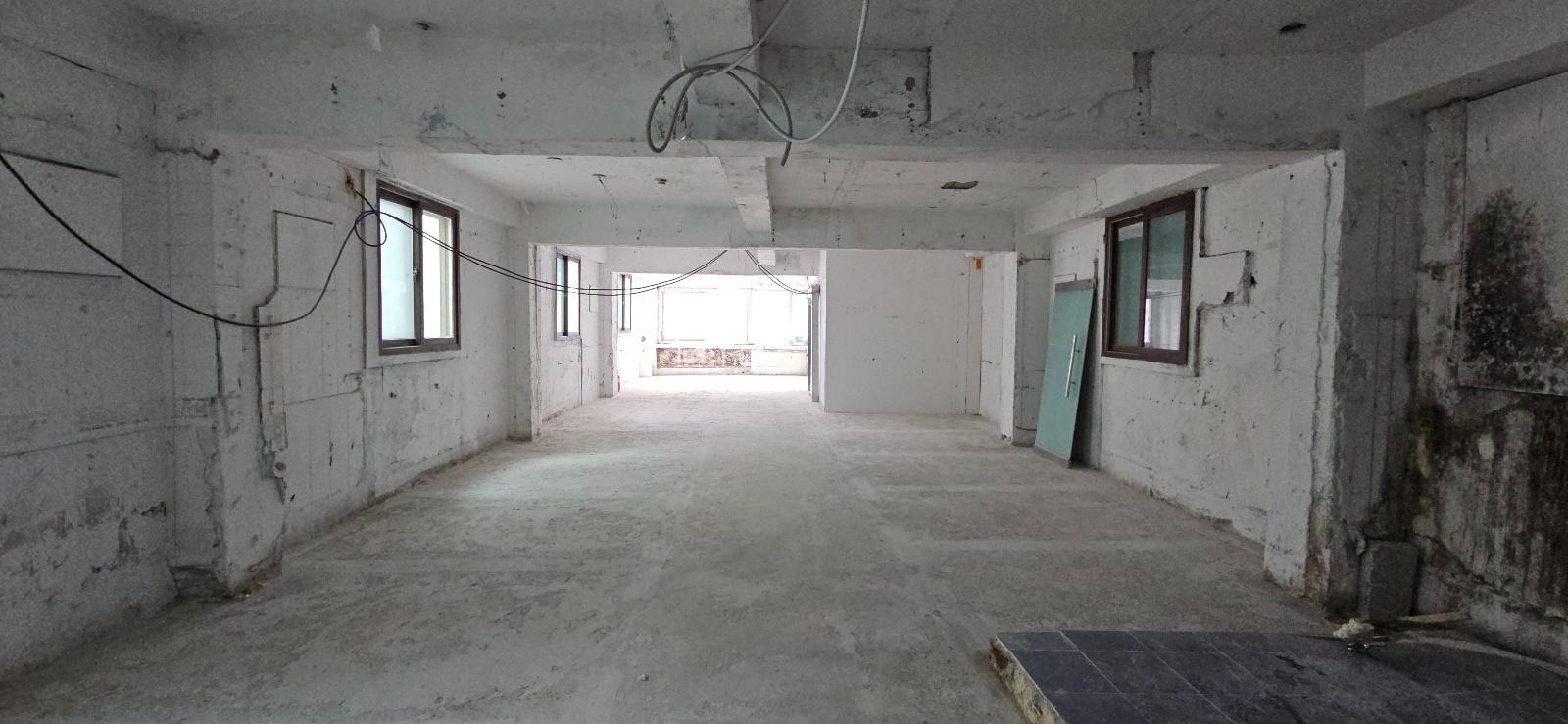 부산광역시 동구 초량동 사무실 - 1