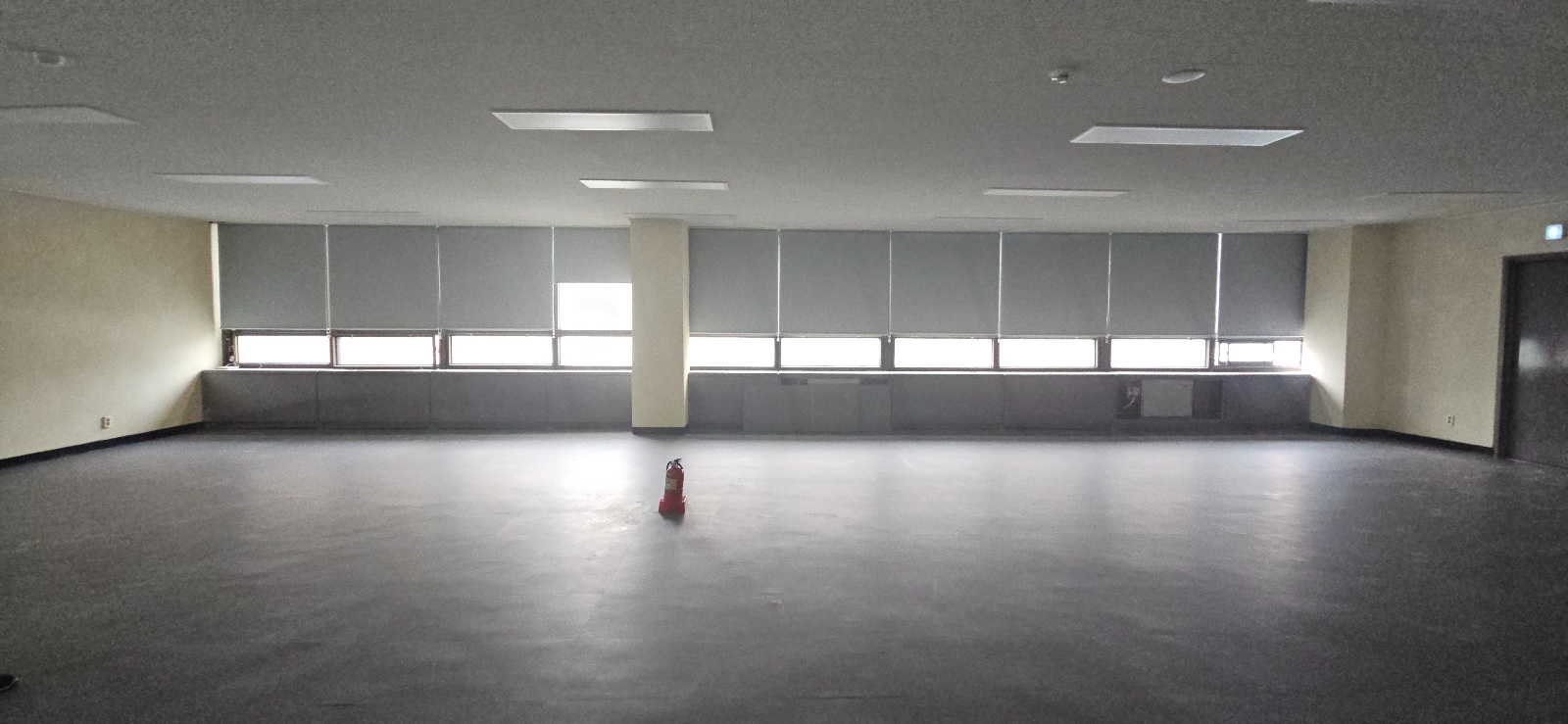 부산광역시 동래구 수안동 사무실 썸네일 3