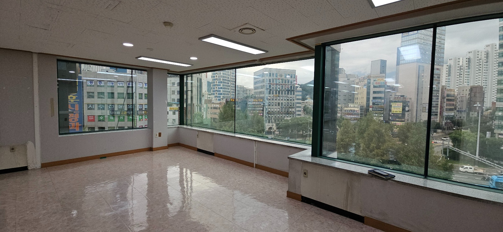 부산광역시 연제구 연산동 사무실 썸네일 2