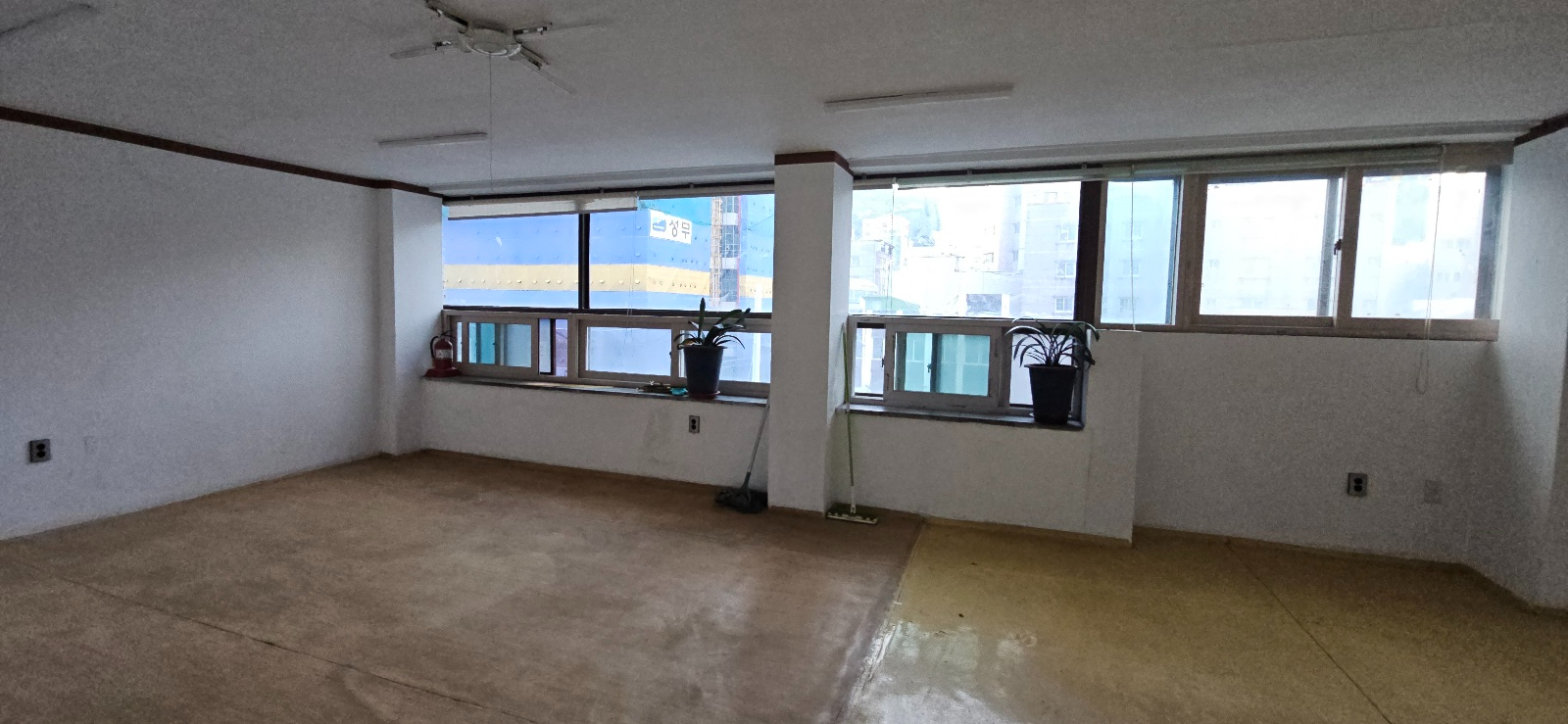 부산광역시 동래구 온천동 사무실 썸네일 3