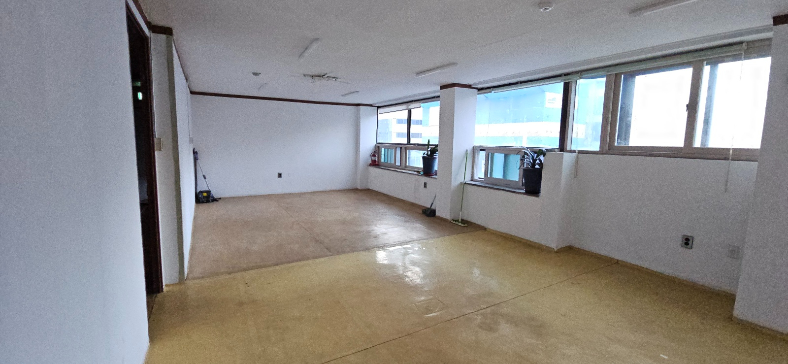 부산광역시 동래구 온천동 사무실 썸네일 4